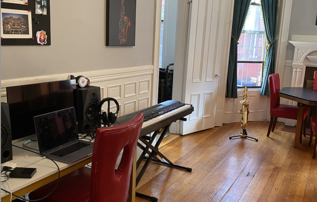 290 Newbury St.