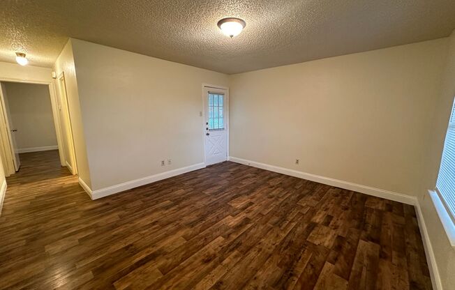 5413 - 5415 Brookhollow Drive
