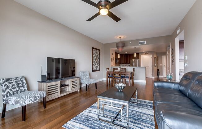 GORGEOUS FURNISHED CONDOMINIUM WITH GREAT AMENITIES