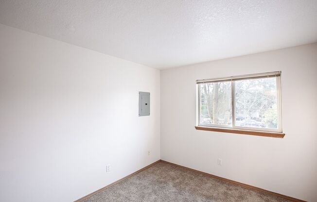 2 beds, 2 baths, 847 sqft, $1,550, Unit 44