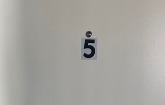 1 bed, 1 bath, $1,050, Unit 5