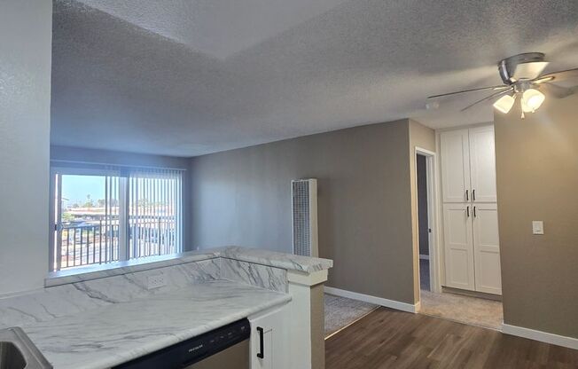 1 bed, 1 bath, 640 sqft, $2,095, Unit 650 - 89