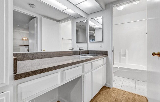 2 beds, 2 baths, 883 sqft, $2,450, Unit 130C