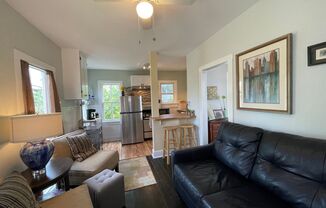 1 bed, 1 bath, $895, Unit # 3