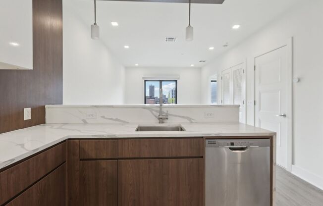 2 beds, 1 bath, 1,040 sqft, $2,750, Unit 304
