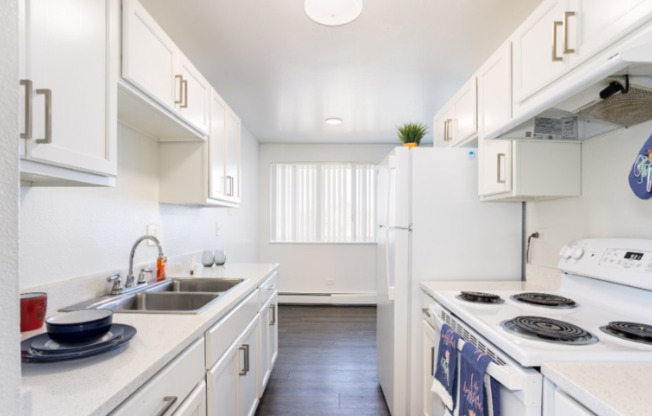 8888 E 13 AVE