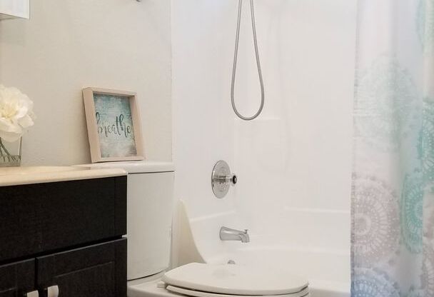 Studio, 1 bath, 400 sqft, $1,700, Unit 268