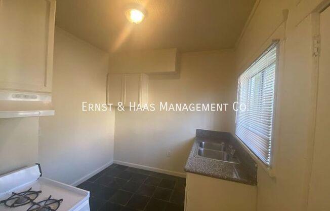 847 Cerritos Ave.