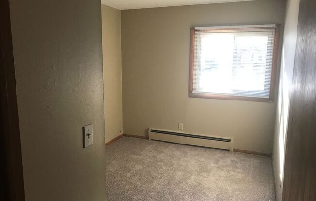 1 bed, 1 bath, 600 sqft, $949, Unit 15