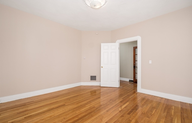 11 CRAWFORD ST