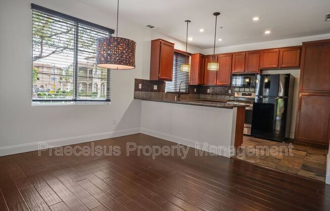 2374 TORRENO