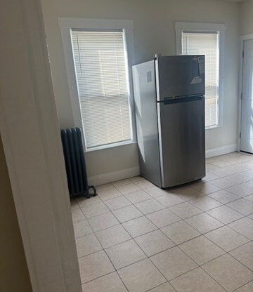 3 beds, 1 bath, 1,100 sqft, $2,800, Unit 1