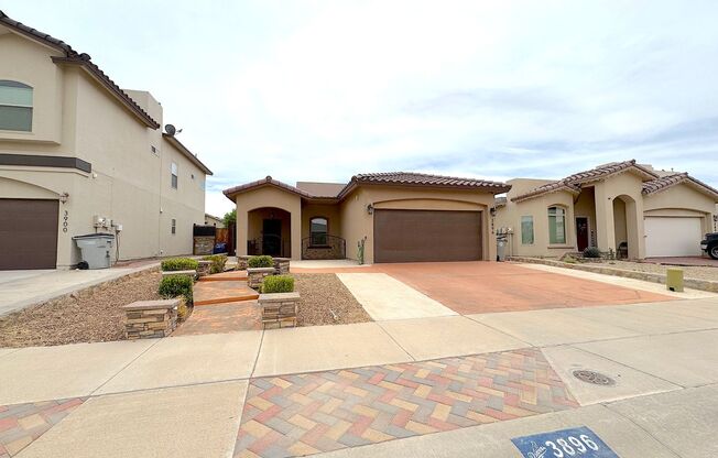 East El Paso 3 bed Refrig A/C!