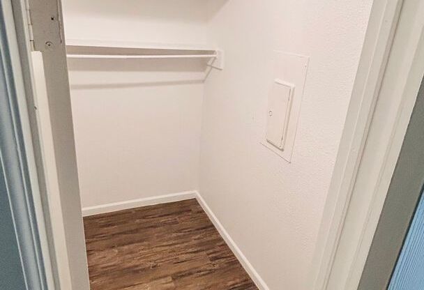 1 bed, 1 bath, 600 sqft, $1,150, Unit 2-218