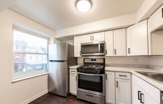 1 bed, 1 bath, $1,050, Unit Apt 2