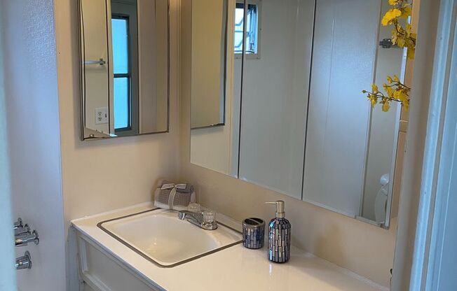 2 beds, 1 bath, 630 sqft, $2,695, Unit 131