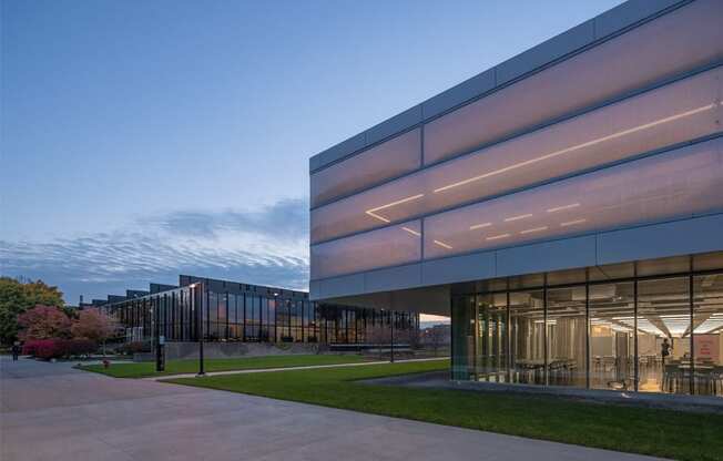 Illinois Institute of Technology Chicago South Loop Glass Building at dusk