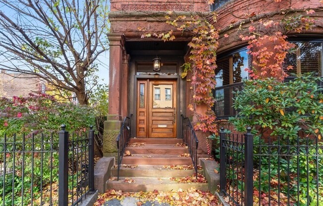 136 SAINT BOTOLPH ST