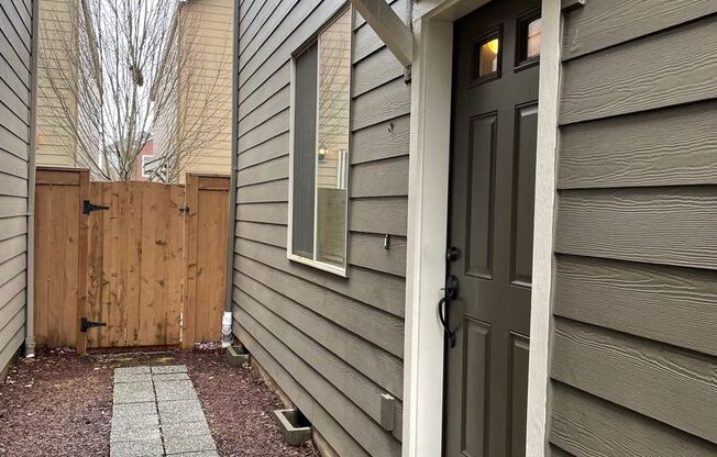Spacious 3 Bedroom Home with Fenced Yard, Patio, and 2-Car Garage Near Mill Plain.
