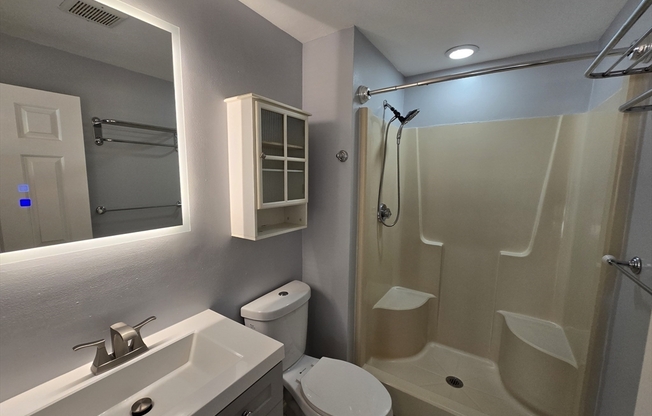 2 beds, 2 baths, 852 sqft, $2,380, Unit 502