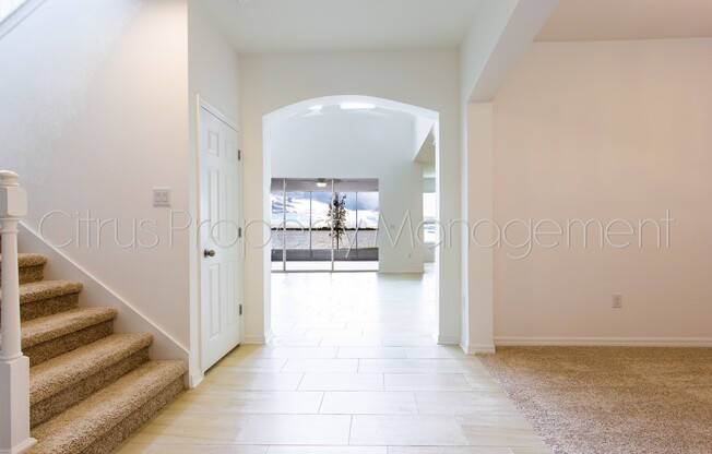 Beautiful Waterfront Home (4/3.5) in Groveland