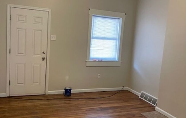 3 beds, 1 bath, $1,995