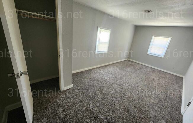 $995 - 3 bedroom / 1 bathroom - Single Family Home