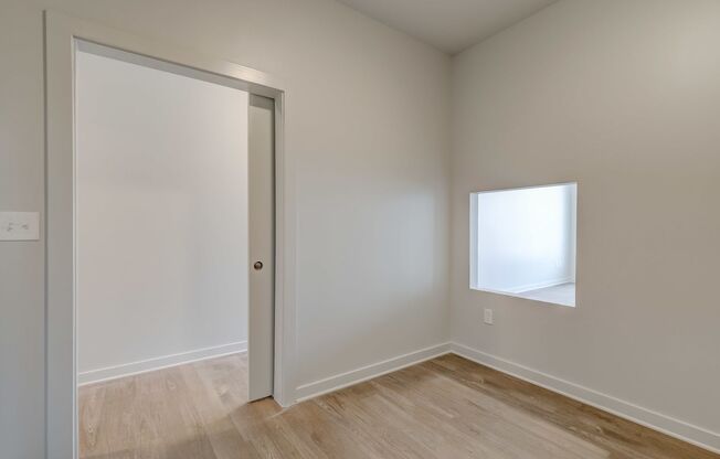 1 bed, 1 bath, 500 sqft, $1,350, Unit 306