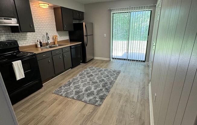 2 beds, 1.5 baths, 890 sqft, $1,240, Unit 2