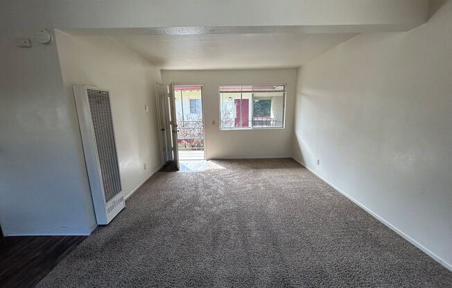 Studio, 1 bath, $1,195, Unit #25