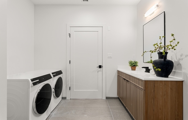 1 bed, 1 bath, 535 sqft, $2,625, Unit 608