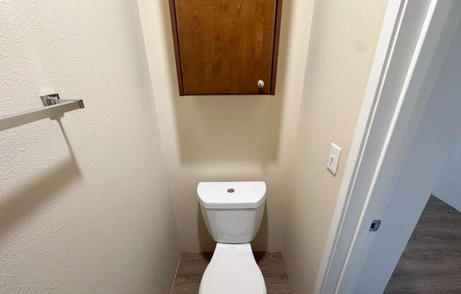 Studio, 1 bath, 160 sqft, $1,395, Unit 556