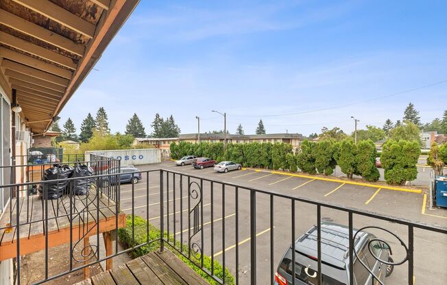 Studio, 1 bath, 450 sqft, $1,050, Unit 15-A