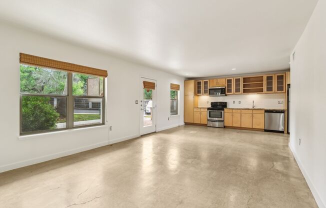 1 bed, 1 bath, 840 sqft, $1,250, Unit 2202