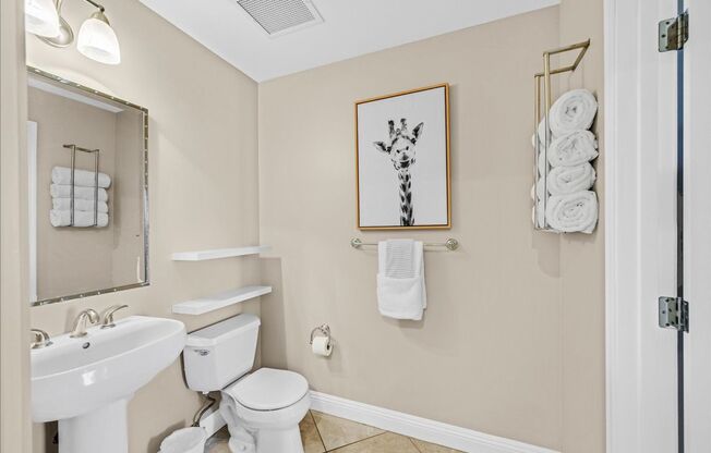 1 bed, 1 bath, $2,499