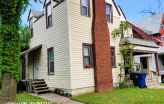 224 W 14 ST N
