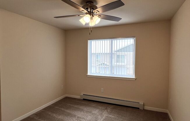 2 beds, 1 bath, 1,040 sqft, $1,485, Unit AT 709-34