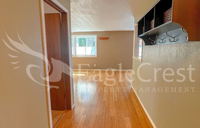 Charming 3-Bedroom Home in College Place, WA