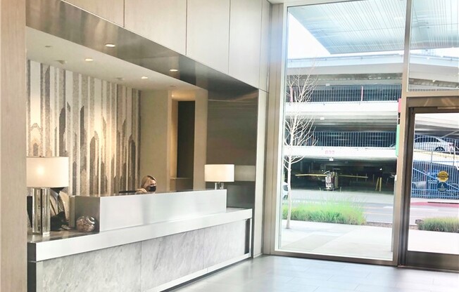 1 bed, 1.5 baths, 937 sqft, $4,150, Unit 1828