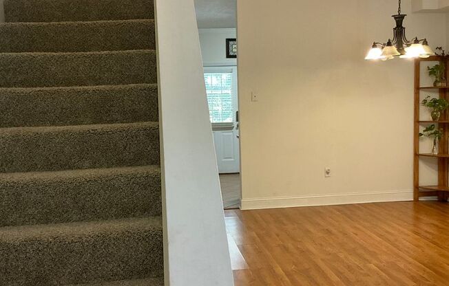 1 Bedroom/2 .5 Bath Condo located in River Station Condominiums!