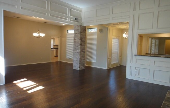 6308 HICKORY HL DR
