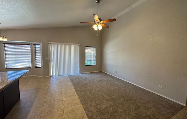 Beautiful & Cozy Chandler Home!