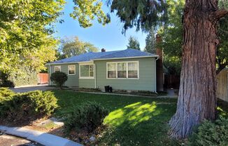 Beautiful, cozy 3 bedroom 2 bath house near UNR, parks, and schools, includes utilities!