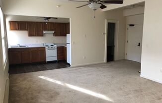 Studio, 1 bath, 475 sqft, $1,470