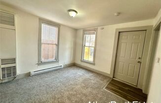 2201 W PIKES PEAK AVE