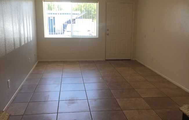 2 beds, 1 bath, 950 sqft, $1,225, Unit 116