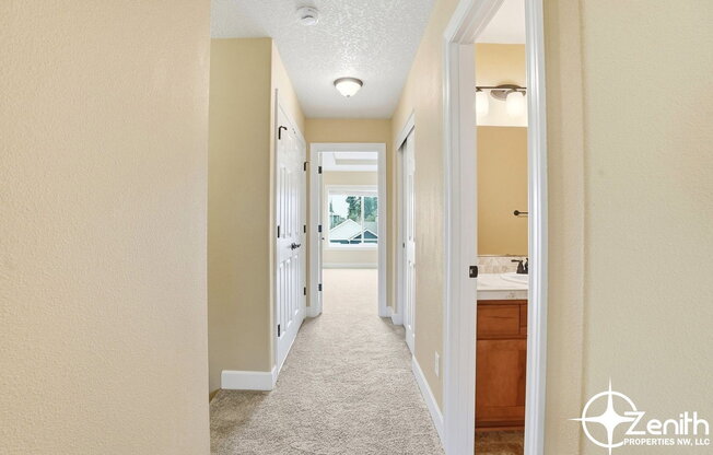 3512 NE 80 ST