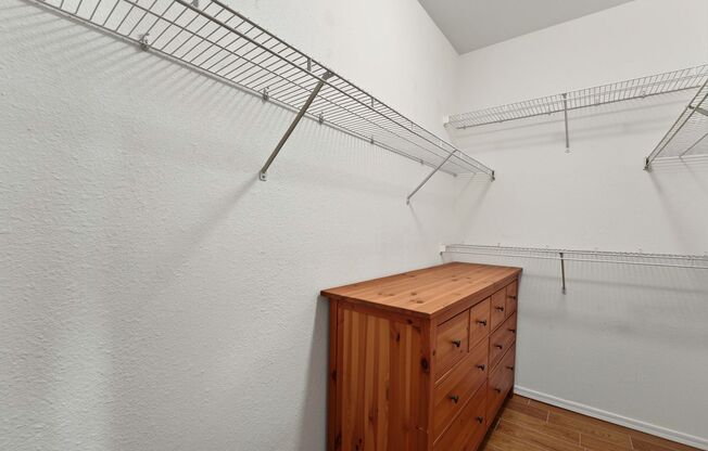1 bed, 1 bath, $1,395, Unit UNIT 2075