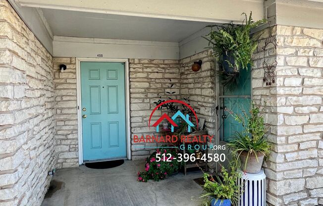 Available July 12: Duplex Close to Texas State Bus Stop