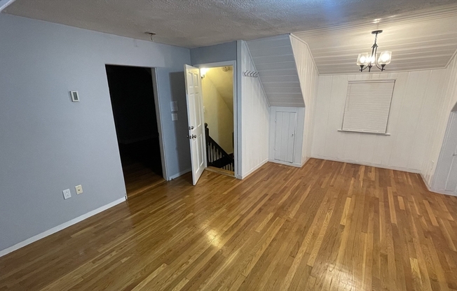 1 bed, 1 bath, $2,000, Unit 3